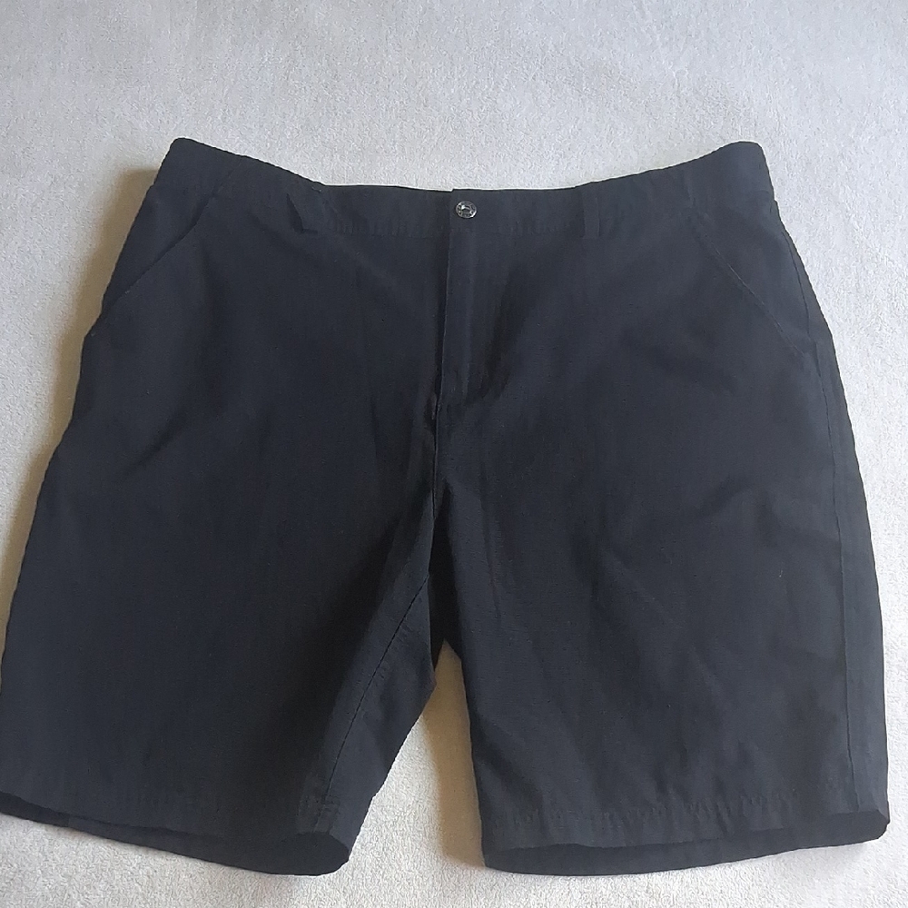 Gerry Men's Size 40 Waist Black Flat Front Shorts 100% Polyester